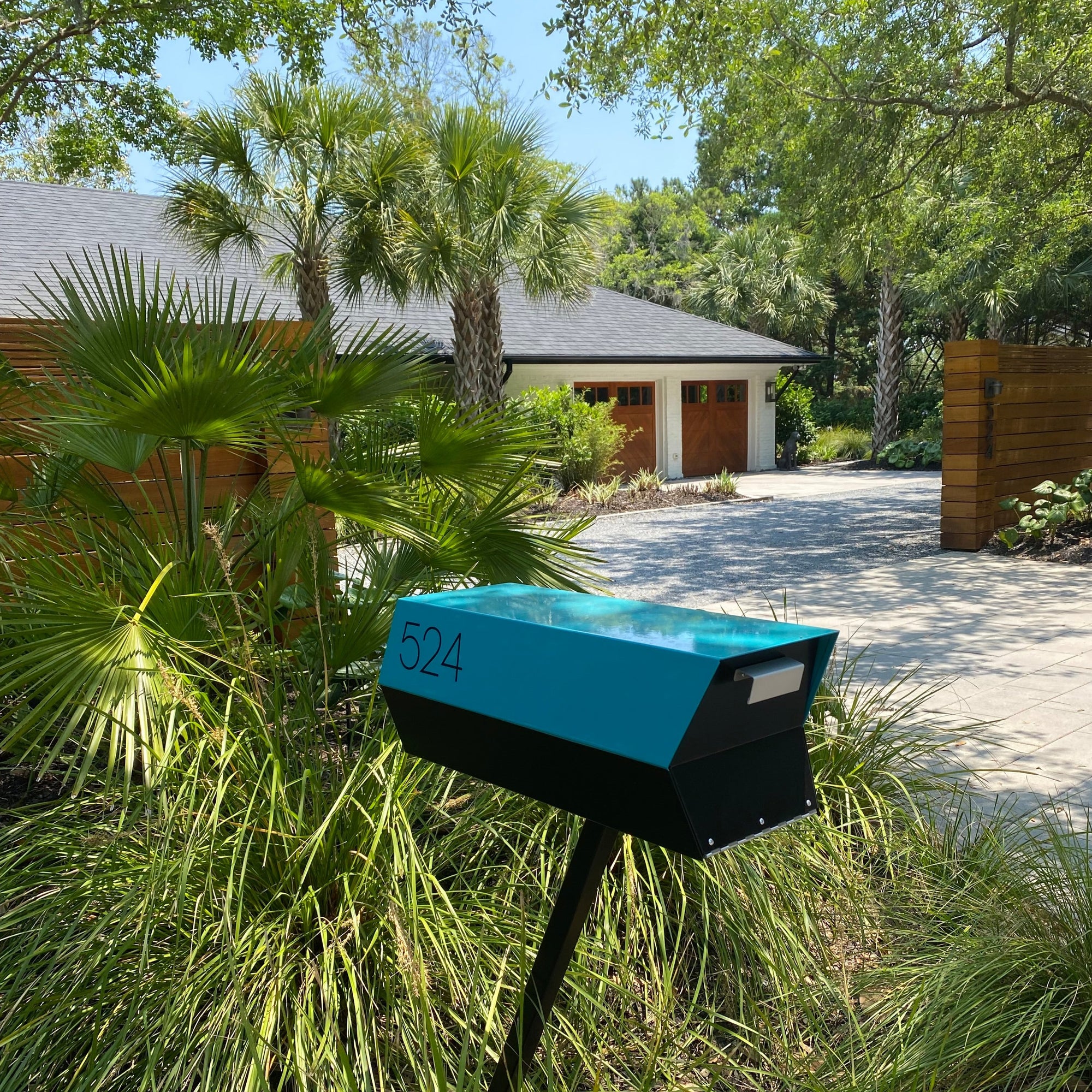 The Modbox Mid-Century Modern Curbside Mailbox — Shadow Collection