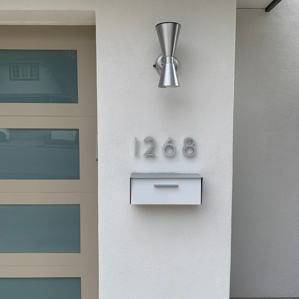 The Vista Mid-Century Modern Wall Mounted Mailbox — Classic Collection ...