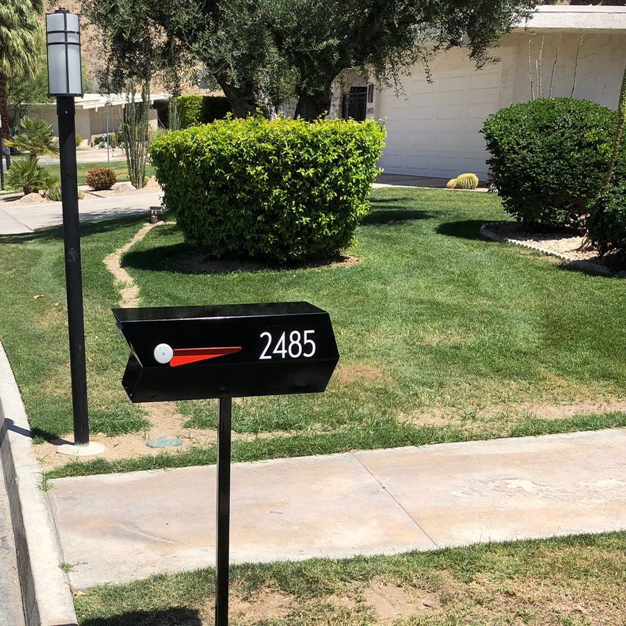 Modern Curbside Mailbox Post